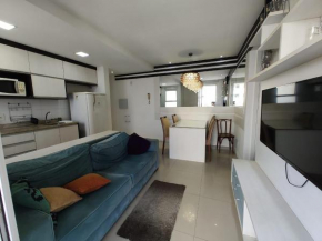 Apartamento para locação em frente ao Projac - mobiliado - Disponível para contrato anual ou temporada